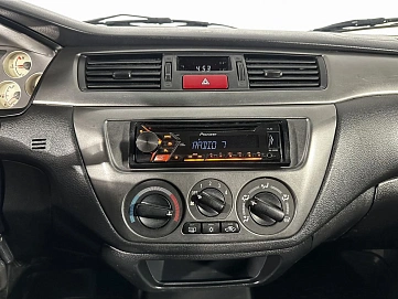 Mitsubishi Lancer, 2006г, передний привод, механика