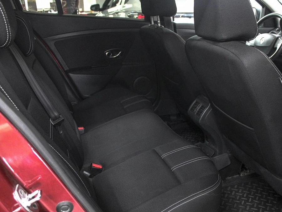 Renault Megane, 2014г., передний привод, механика