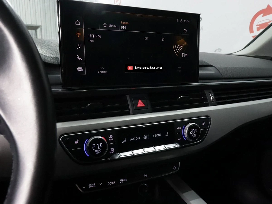 Audi A4, 2021г., передний привод, робот
