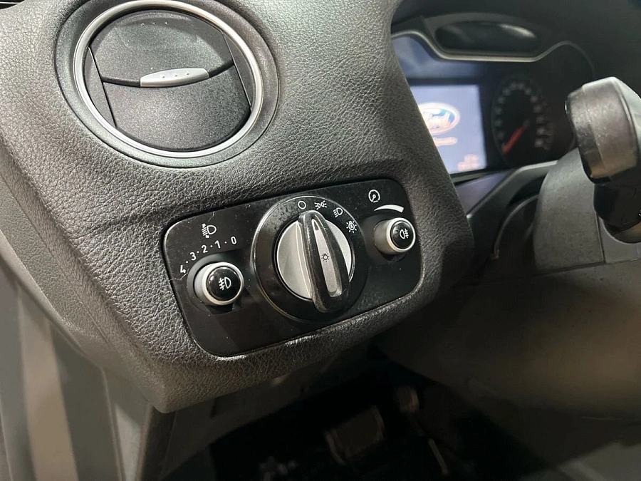 Ford Mondeo, 2012г., передний привод, автомат