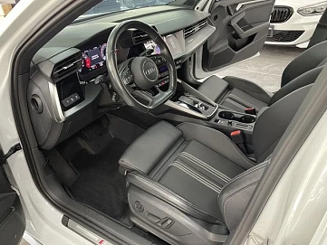 Audi A3, 2022г, передний привод, автомат