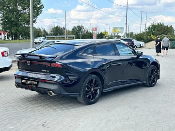 Changan UNI-V, 2024г, передний привод, робот