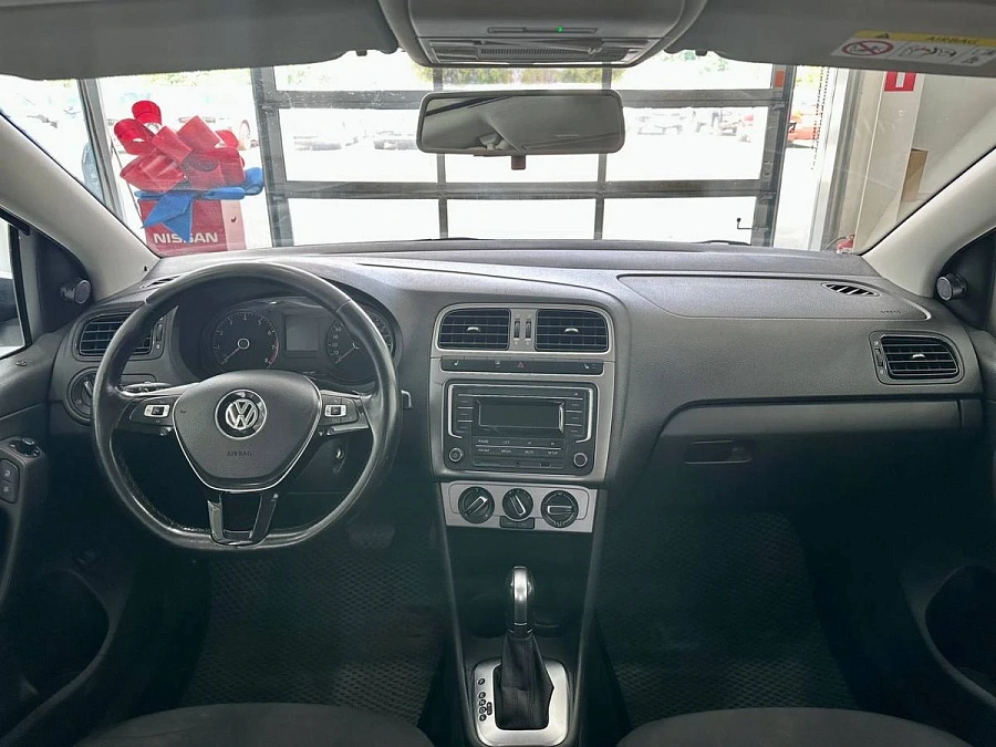 Volkswagen Polo, 2019г., передний привод, автомат