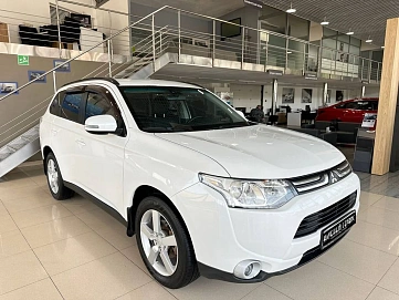 Mitsubishi Outlander, 2012г, полный привод, вариатор