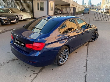 BMW 3 серии, 2018г, задний привод, автомат