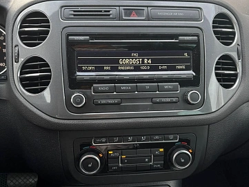 Volkswagen Tiguan, 2011г, полный привод, автомат