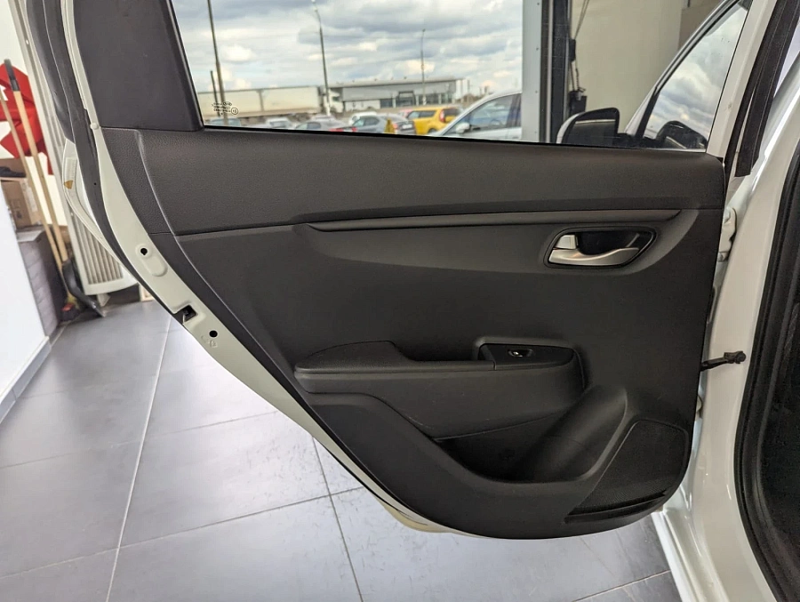 Volkswagen Golf, 2011г., передний привод, робот