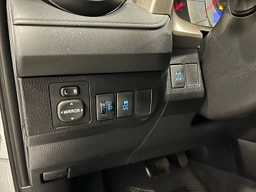 Toyota RAV4, 2014г, передний привод, автомат