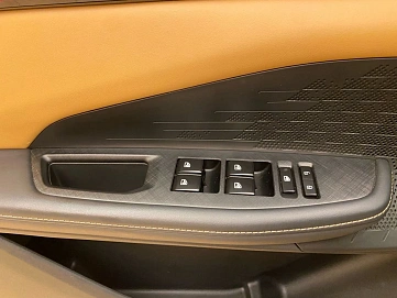 Changan UNI-V, 2023г, передний привод, робот