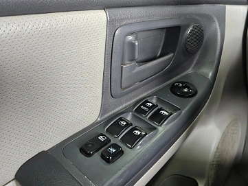 Kia Cerato, 2006г, передний привод, механика