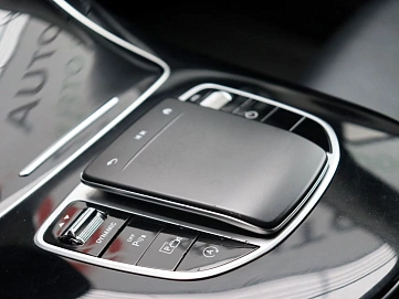 Mercedes-Benz E-Класс, 2020г, задний привод, автомат