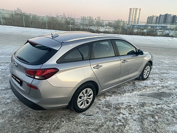 Hyundai i30, 2022г, передний привод, автомат