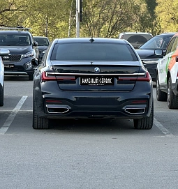 BMW 7 серии, 2018г, полный привод, автомат