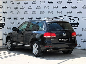 Volkswagen Touareg, 2005г, полный привод, автомат