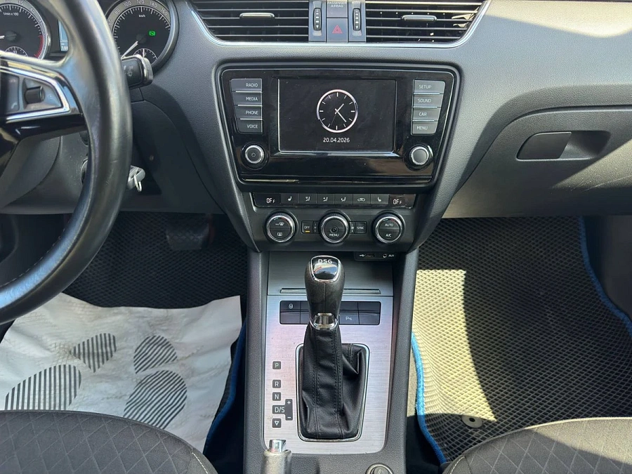 Skoda Octavia, 2016г., передний привод, робот