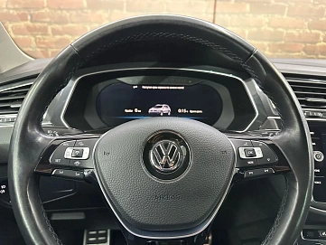Volkswagen Tiguan, 2018г, полный привод, робот