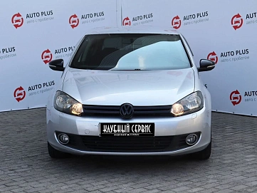 Volkswagen Golf, 2012г, передний привод, механика