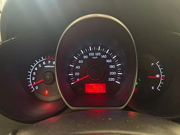 Kia Rio, 2015г, передний привод, механика