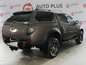 Mitsubishi L200, 2012г, полный привод, механика