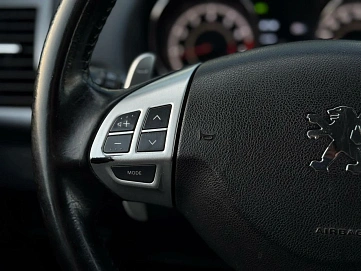 Peugeot 4007, 2011г, полный привод, вариатор