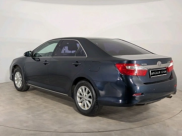 Toyota Camry, 2013г, передний привод, автомат