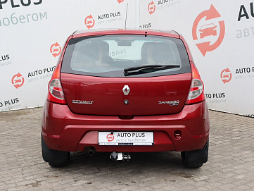 Renault Sandero, 2011г, передний привод, механика