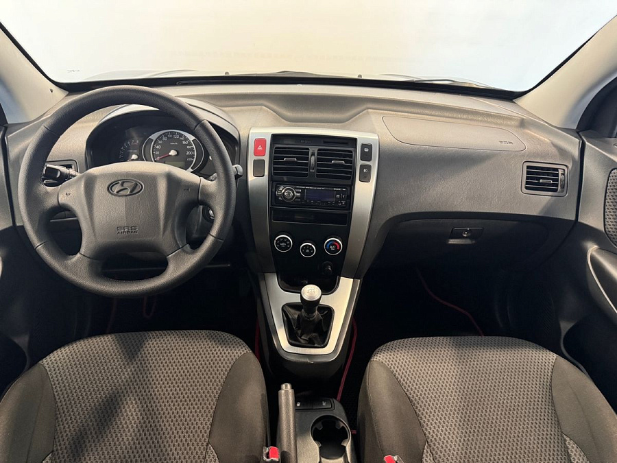 Hyundai Tucson, 2008г., передний привод, механика