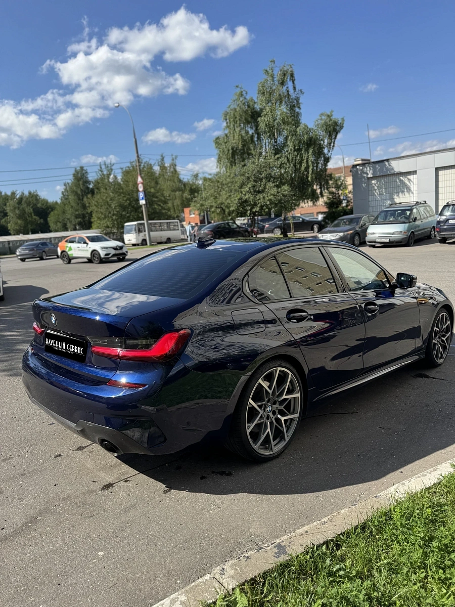 BMW 3 серии, 2019г., полный привод, автомат