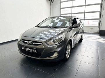Hyundai Solaris, 2012г, передний привод, автомат