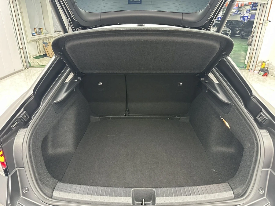 Volkswagen Lamando, 2022г., передний привод, робот