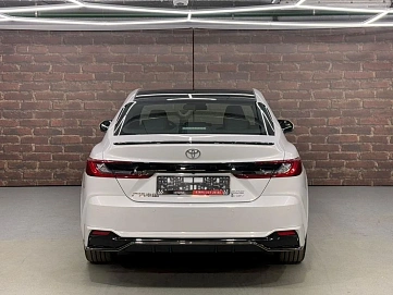Toyota Camry, 2025г, передний привод, вариатор