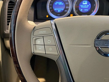 Volvo , 2012г., передний привод, автомат
