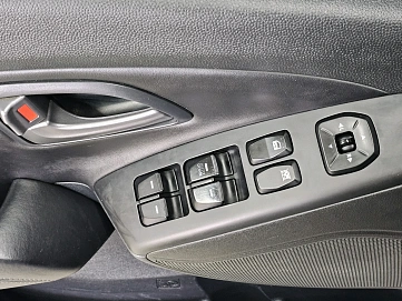 Hyundai ix35, 2014г, передний привод, автомат