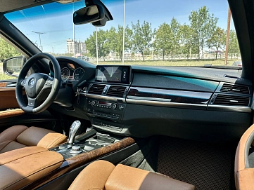 BMW X5, 2008г, передний привод, автомат