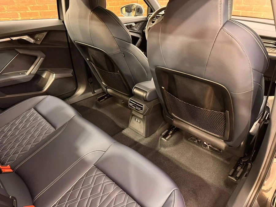 Audi , 2025г., передний привод, робот