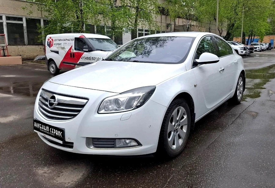 Opel Insignia, 2012г., передний привод, автомат