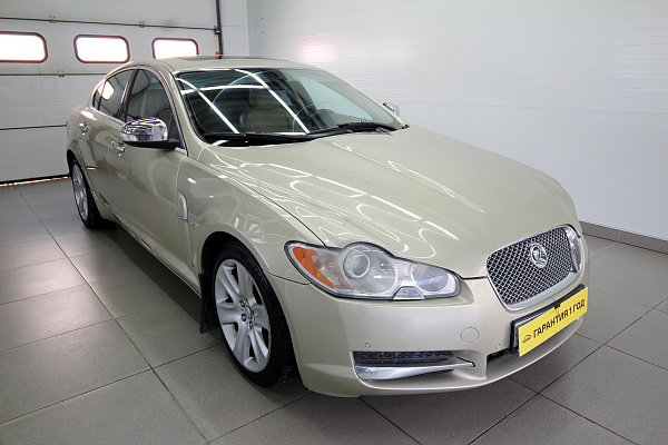 Jaguar XF, 2008г., задний привод, автомат
