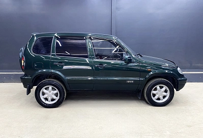 Chevrolet Niva, 2005г, полный привод, механика