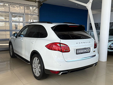 Porsche Cayenne, 2012г, полный привод, автомат