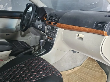 Toyota Avensis, 2006г, передний привод, автомат