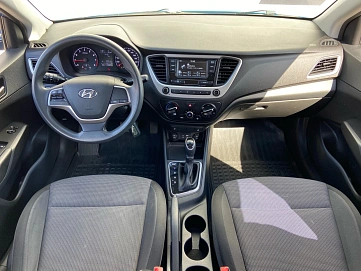Hyundai Solaris, 2017г, передний привод, автомат