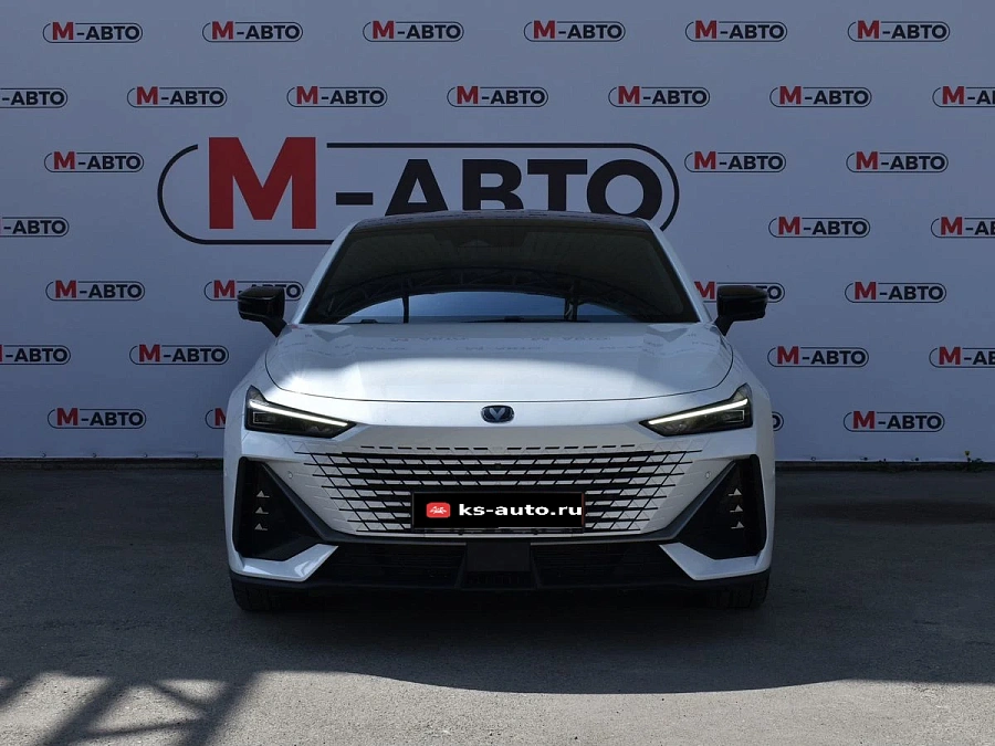 Changan UNI-V, 2024г., передний привод, робот