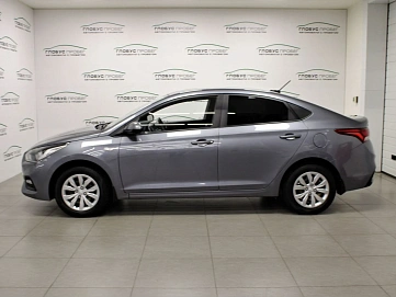 Hyundai Solaris, 2018г, передний привод, автомат