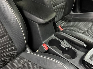 Kia Ceed, 2021г, передний привод, робот