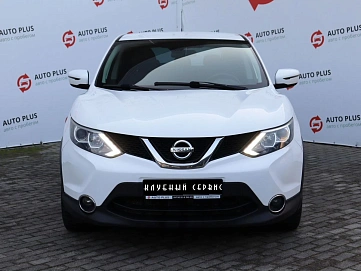 Nissan Qashqai, 2015г, передний привод, вариатор