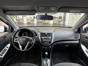 Hyundai Solaris, 2012г, передний привод, автомат