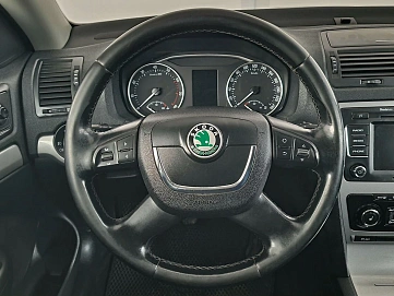 Skoda Octavia, 2011г, передний привод, механика