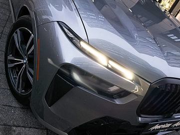 BMW X7, 2025г, полный привод, автомат