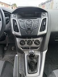 Ford Focus, 2013г, передний привод, механика
