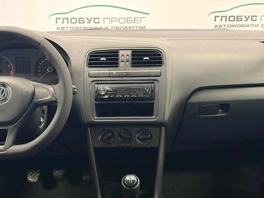 Volkswagen Polo, 2020г., передний привод, механика
